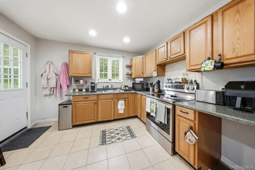 124 Bower Road Poughkeepsie, NY 12603