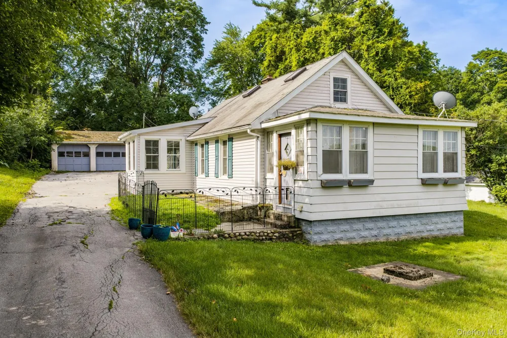 124 Bower Road Poughkeepsie, NY 12603