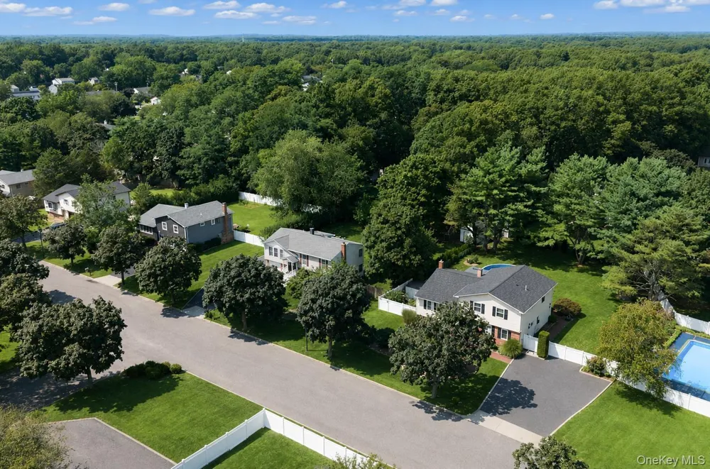 3 Humming Lane Coram, NY 11727