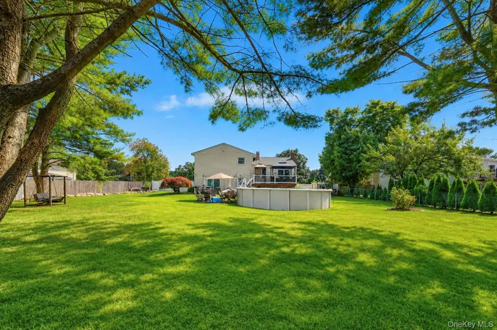 3 Humming Lane Coram, NY 11727