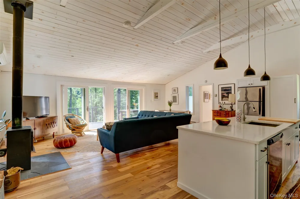 151 Hankins Road Narrowsburg, NY 12764