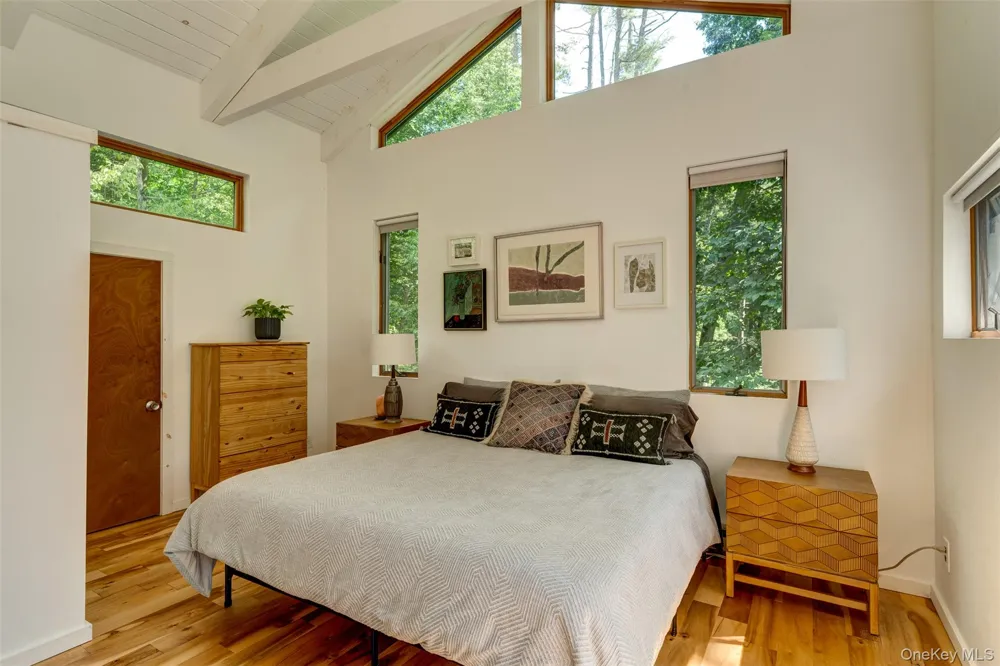 151 Hankins Road Narrowsburg, NY 12764