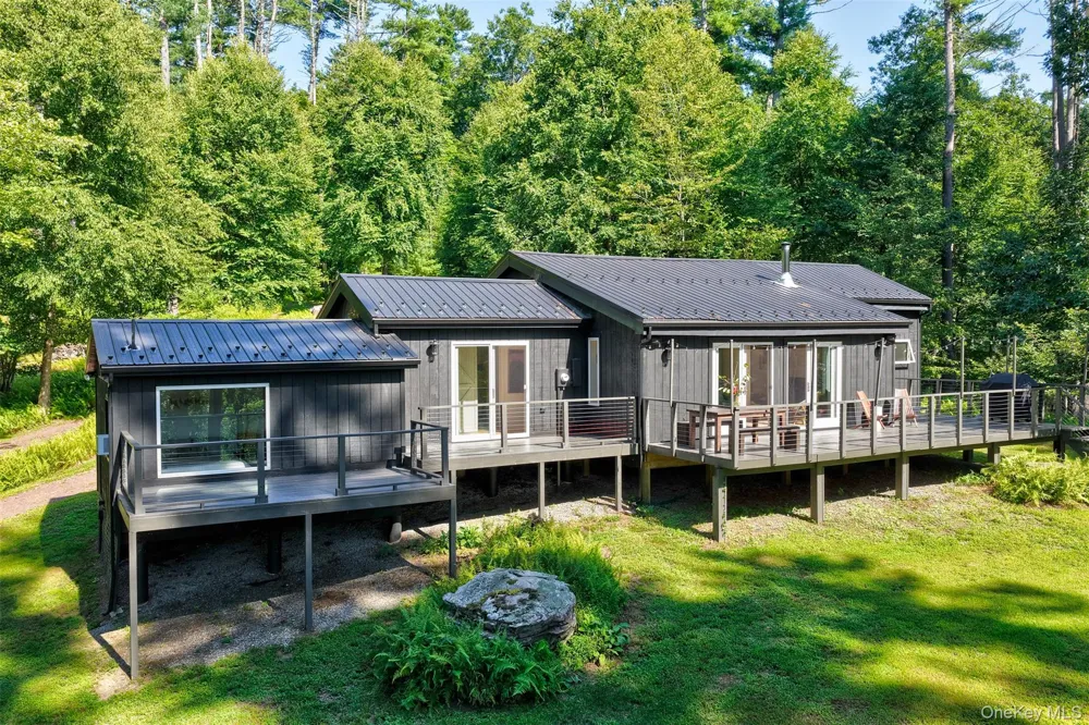 151 Hankins Road Narrowsburg, NY 12764