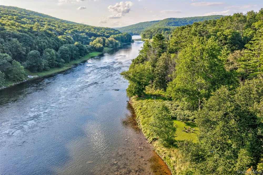 151 Hankins Road Narrowsburg, NY 12764