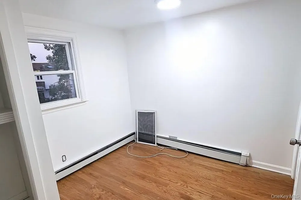 308 40th Street Lindenhurst, NY 11757