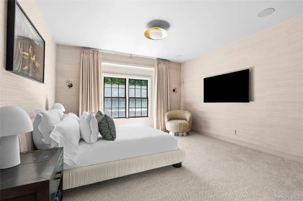 67 Buell Lane Extension East Hampton, NY 11963