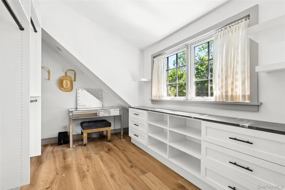 67 Buell Lane Extension East Hampton, NY 11963