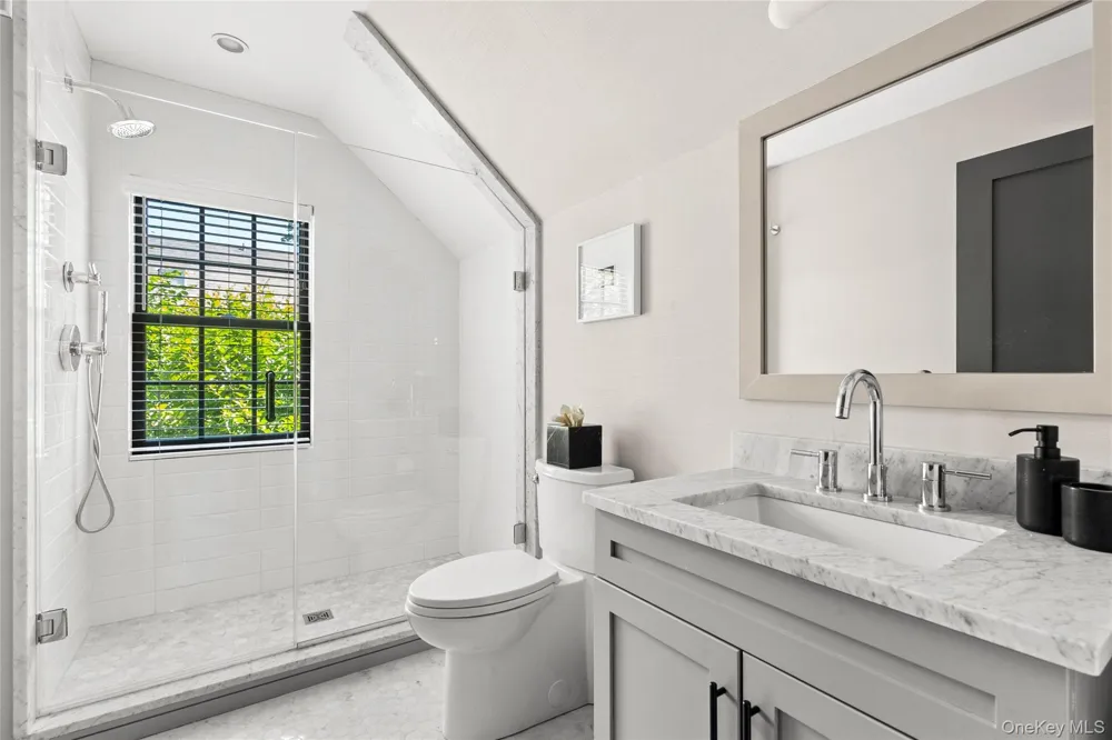 67 Buell Lane Extension East Hampton, NY 11963