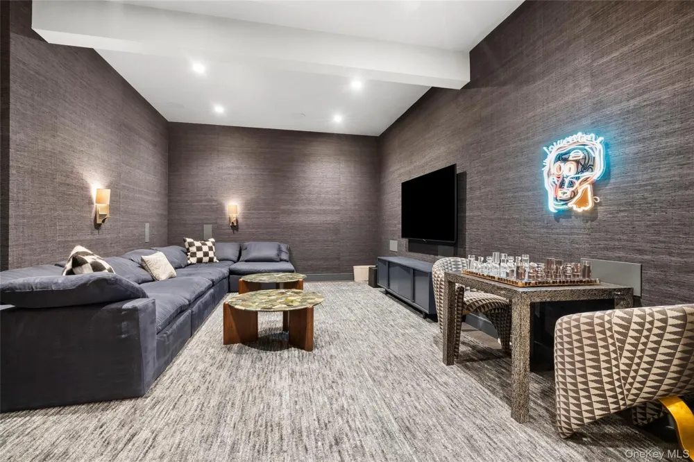 67 Buell Lane Extension East Hampton, NY 11963