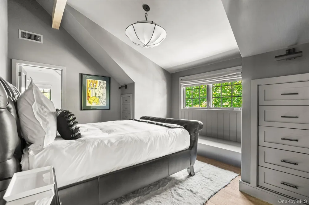 67 Buell Lane Extension East Hampton, NY 11963