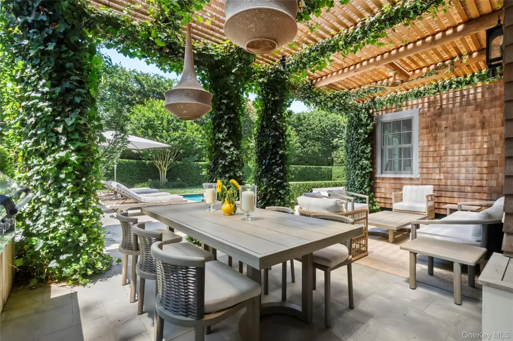 67 Buell Lane Extension East Hampton, NY 11963