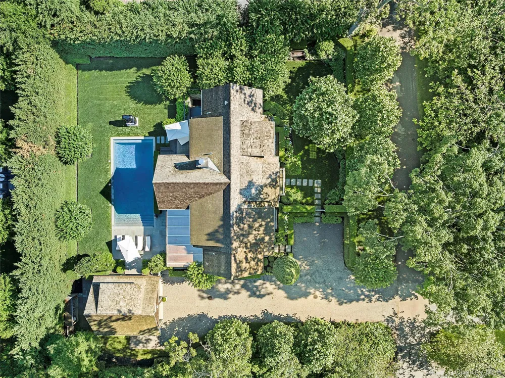 67 Buell Lane Extension East Hampton, NY 11963