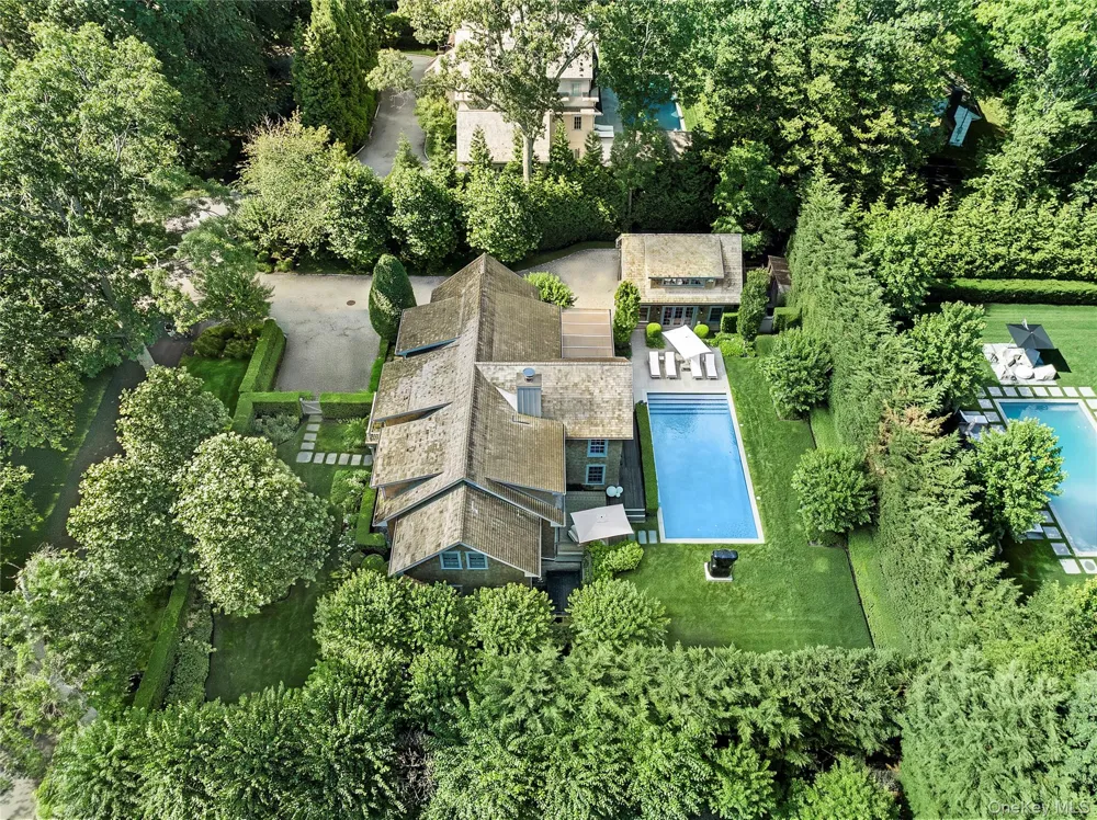 67 Buell Lane Extension East Hampton, NY 11963