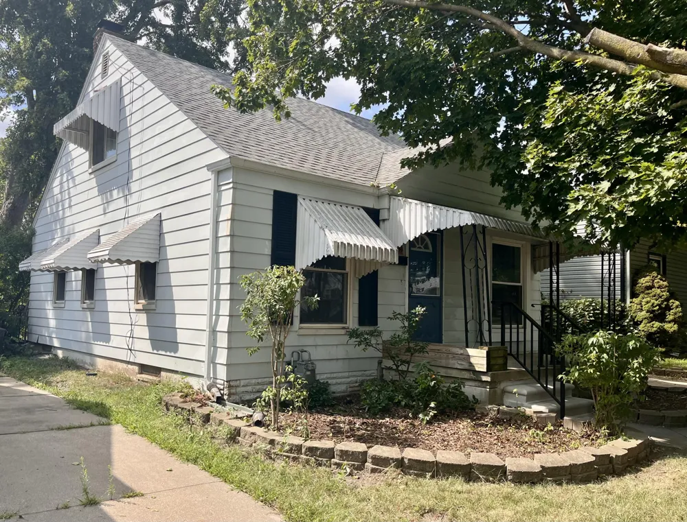2009 Buckingham Avenue Lincoln Park, MI 48146
