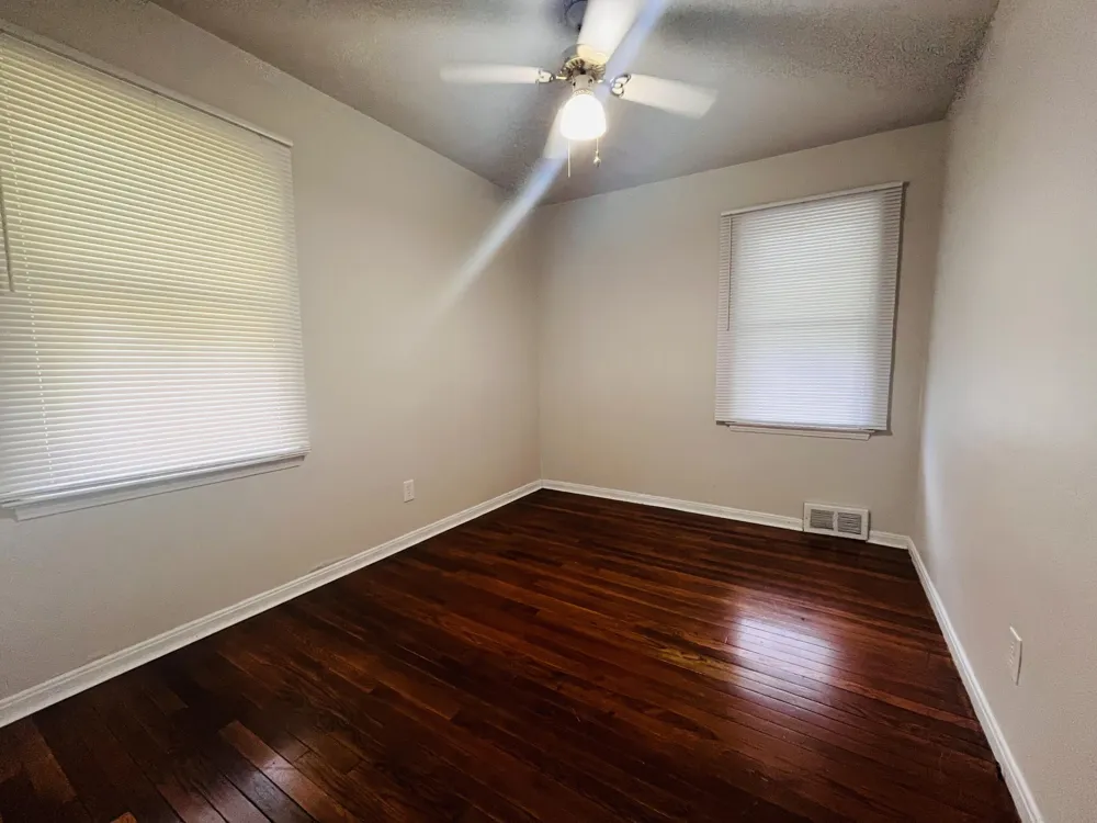 2009 Buckingham Avenue Lincoln Park, MI 48146