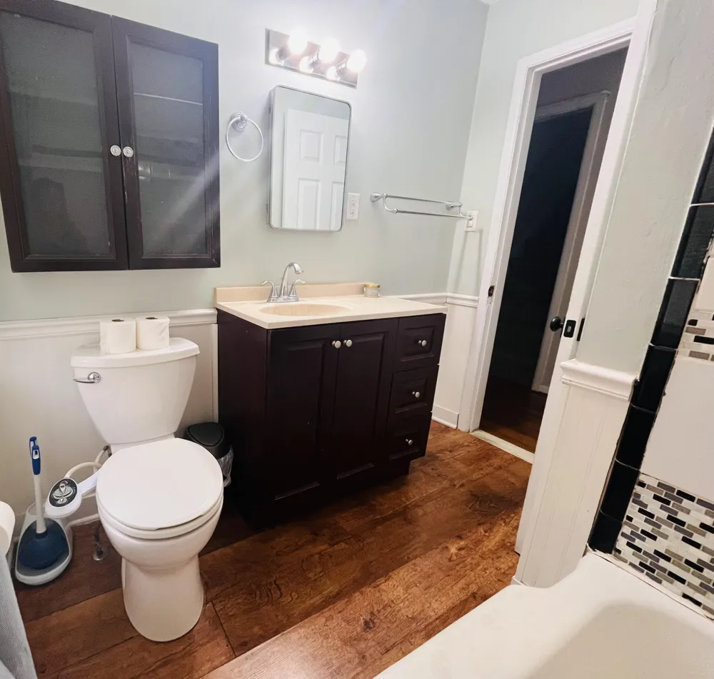 2009 Buckingham Avenue Lincoln Park, MI 48146
