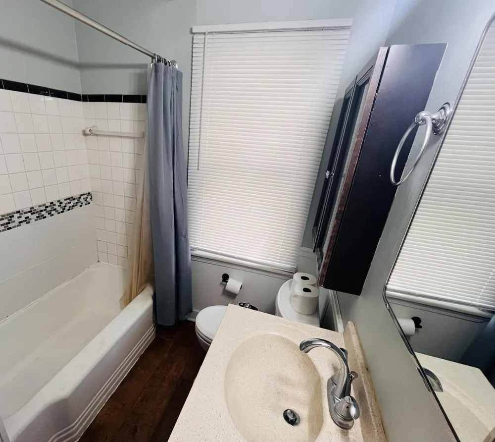 2009 Buckingham Avenue Lincoln Park, MI 48146