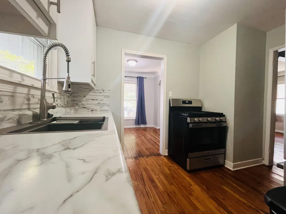 2009 Buckingham Avenue Lincoln Park, MI 48146