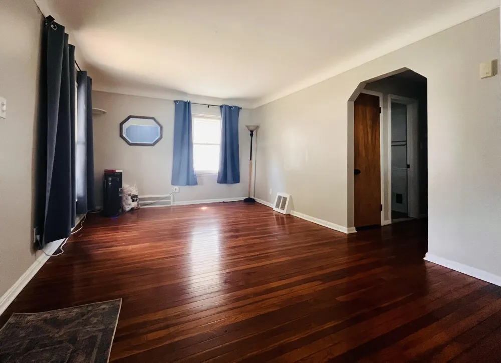 2009 Buckingham Avenue Lincoln Park, MI 48146