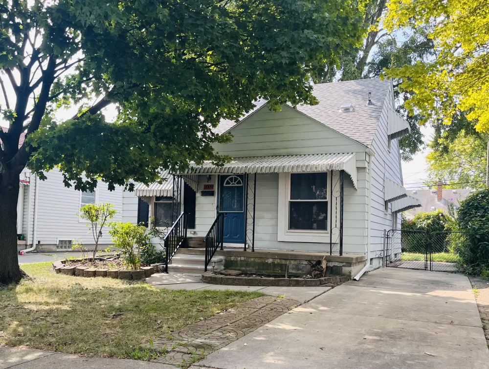 2009 Buckingham Avenue Lincoln Park, MI 48146