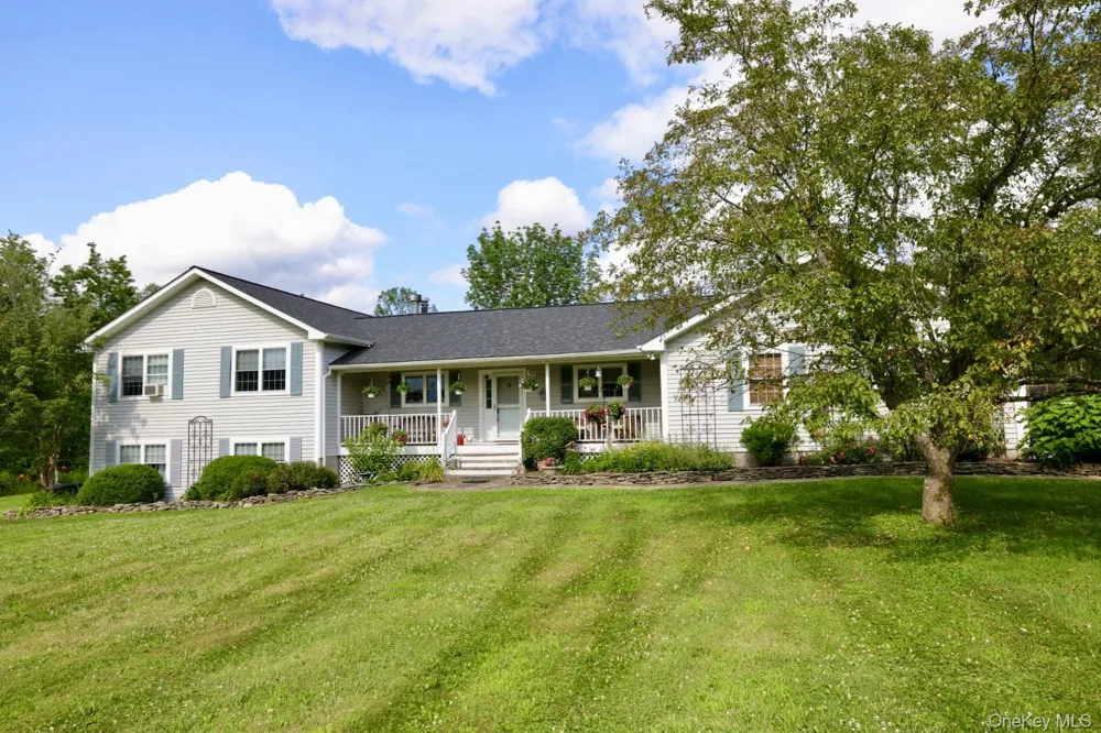 27 Verbank Club Road Verbank, NY 12585