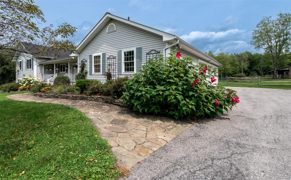 27 Verbank Club Road Verbank, NY 12585