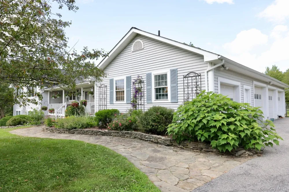 27 Verbank Club Road Verbank, NY 12585