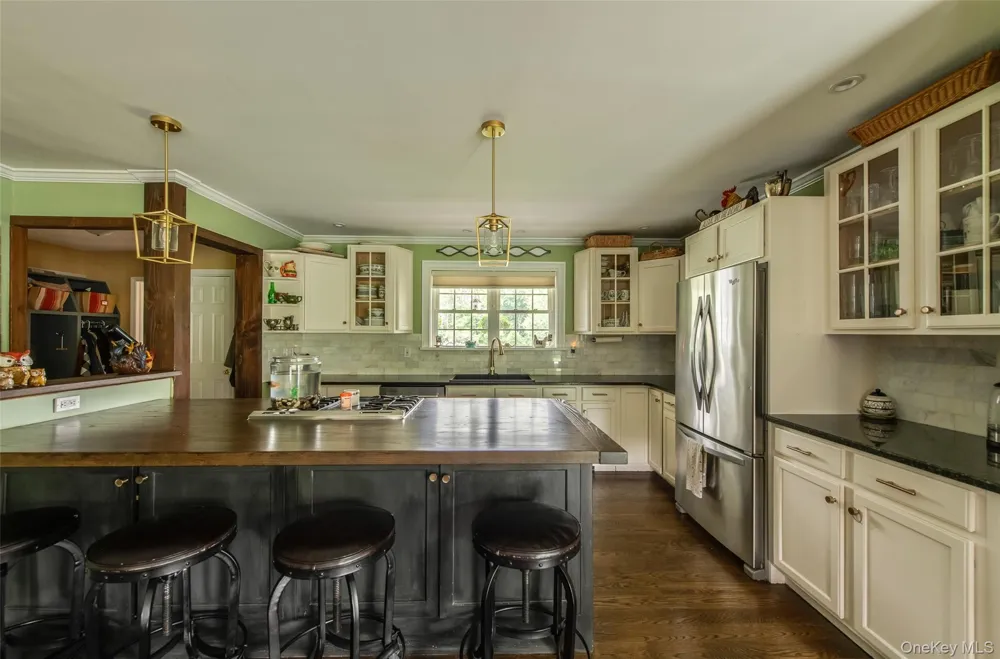 27 Verbank Club Road Verbank, NY 12585