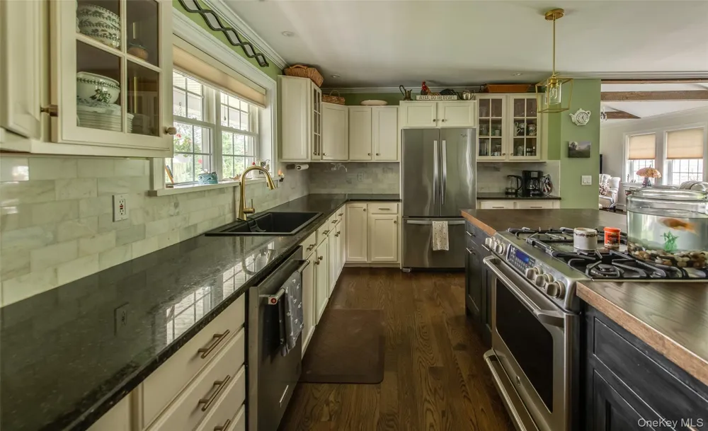 27 Verbank Club Road Verbank, NY 12585