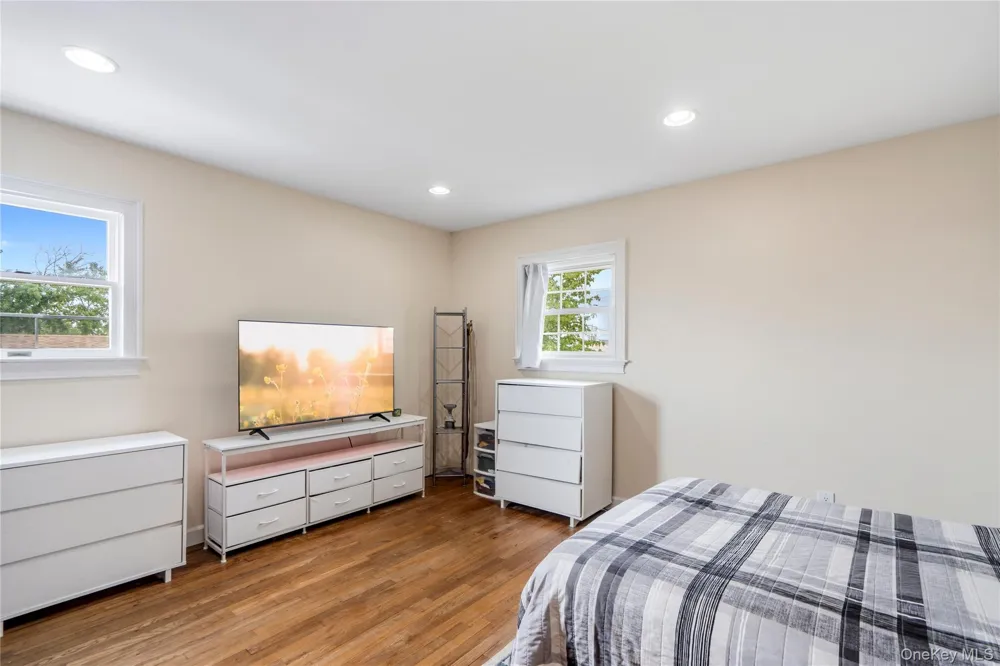 4 Wilshire Court Freeport, NY 11520