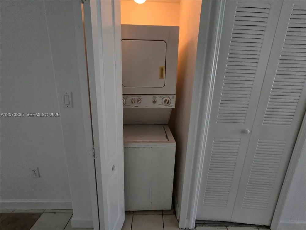 1661 SE 29th Ct #200 Homestead, FL 33035