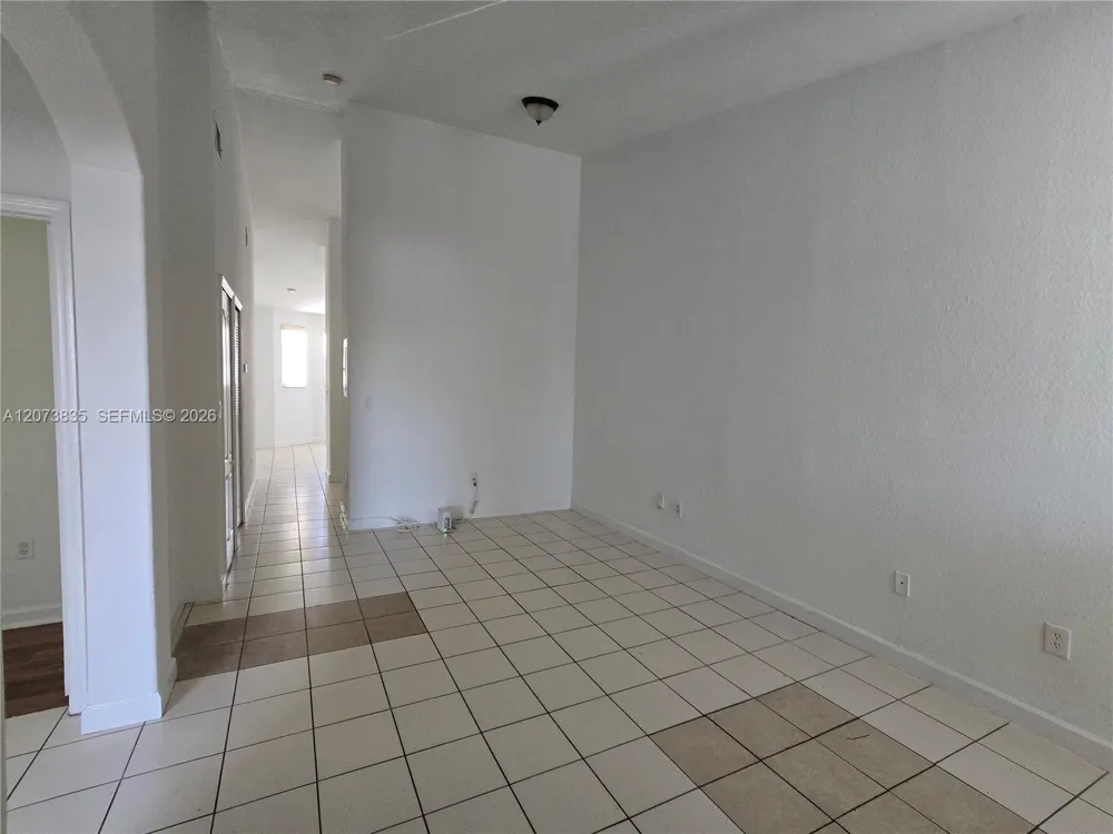 1661 SE 29th Ct #200 Homestead, FL 33035