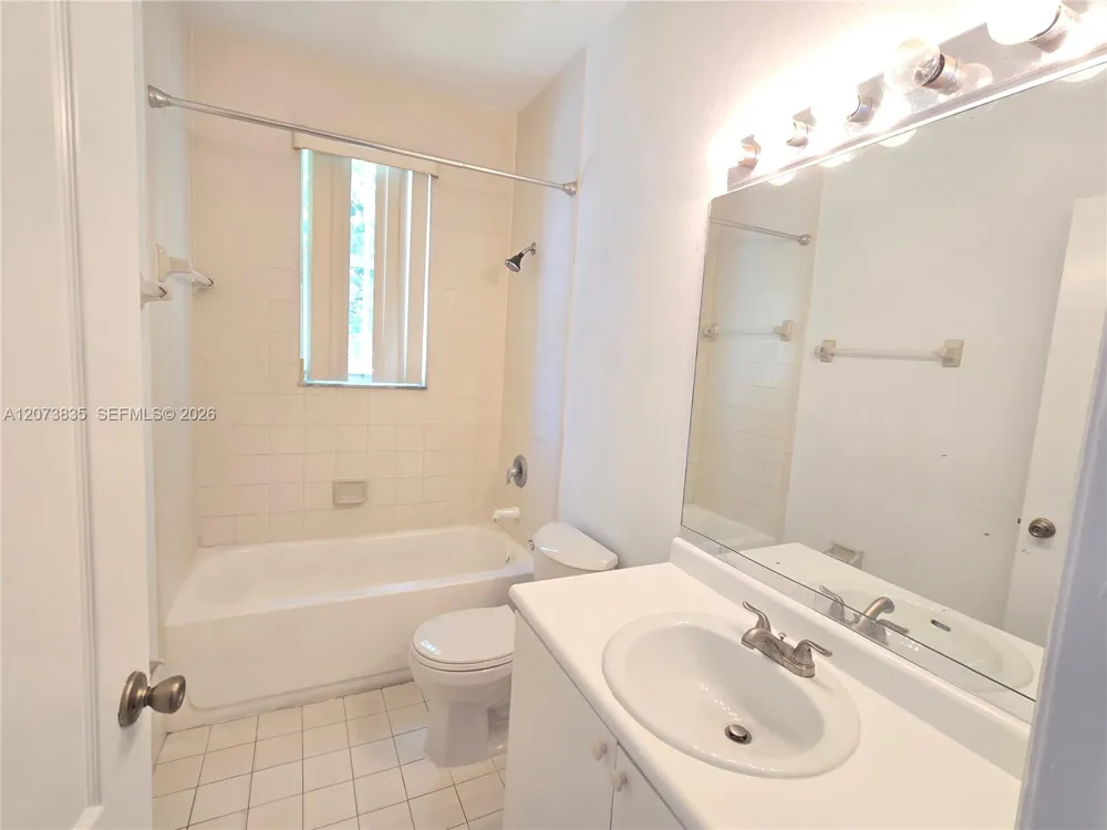 1661 SE 29th Ct #200 Homestead, FL 33035