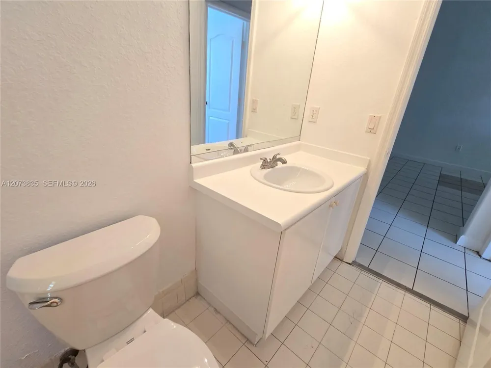 1661 SE 29th Ct #200 Homestead, FL 33035