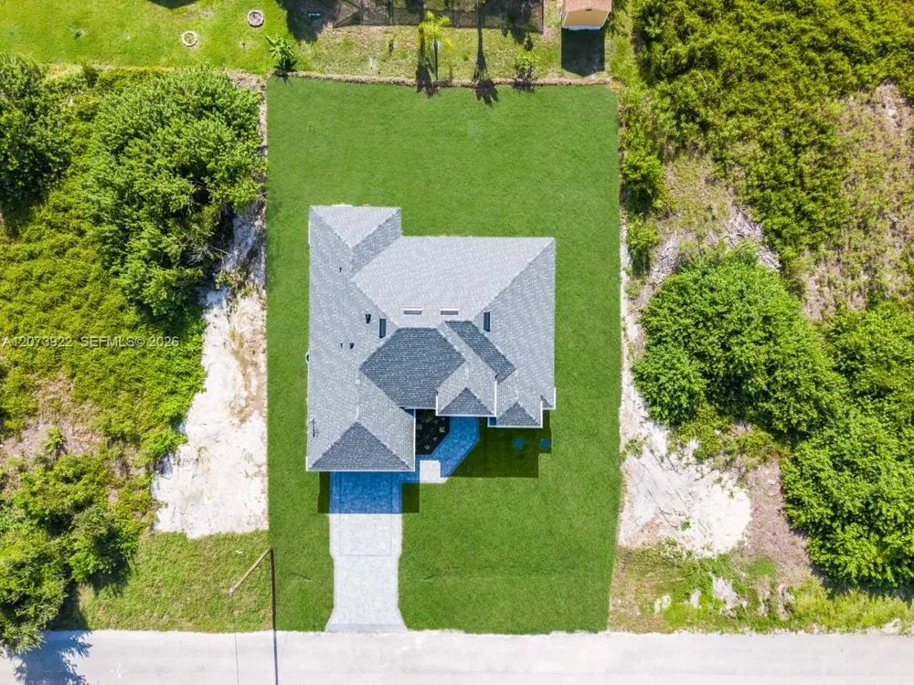 516 Croydon ave S Lehigh Acres, FL 33974