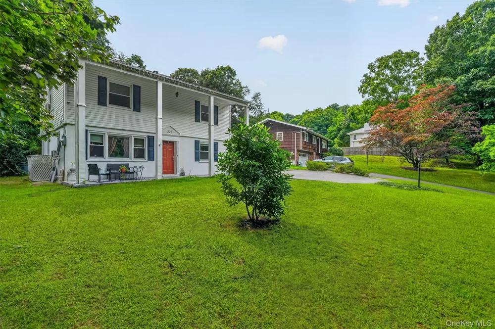 206 Lafayette Avenue Cortlandt Manor, NY 10567