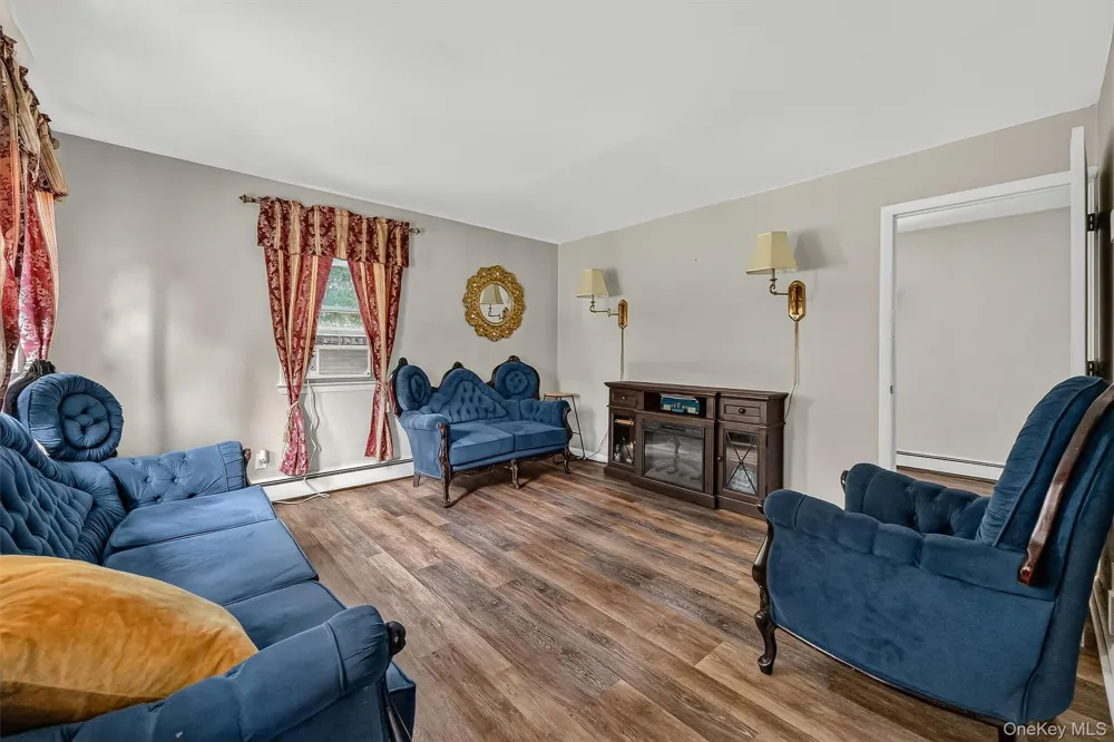 206 Lafayette Avenue Cortlandt Manor, NY 10567