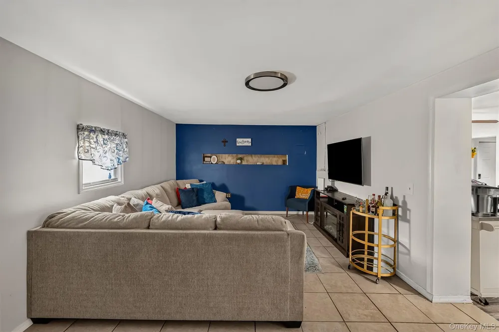 206 Lafayette Avenue Cortlandt Manor, NY 10567
