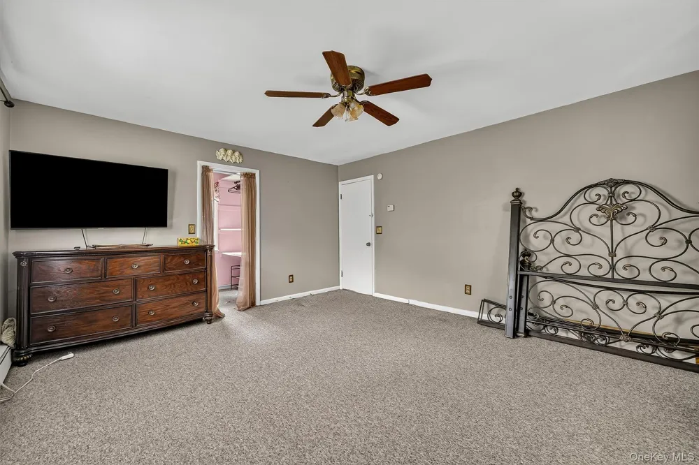 206 Lafayette Avenue Cortlandt Manor, NY 10567