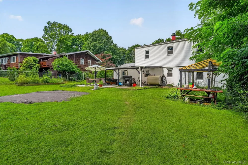 206 Lafayette Avenue Cortlandt Manor, NY 10567