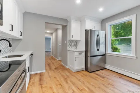 685 Horseblock Road