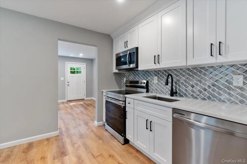 685 Horseblock Road Brookhaven, NY 11719