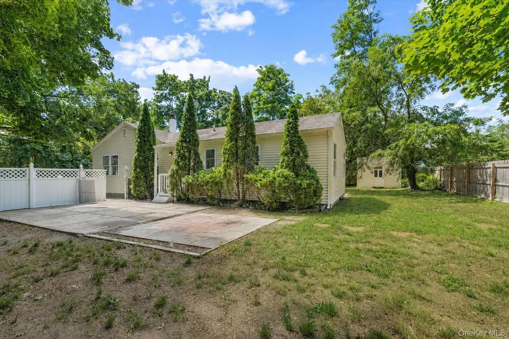 685 Horseblock Road Brookhaven, NY 11719