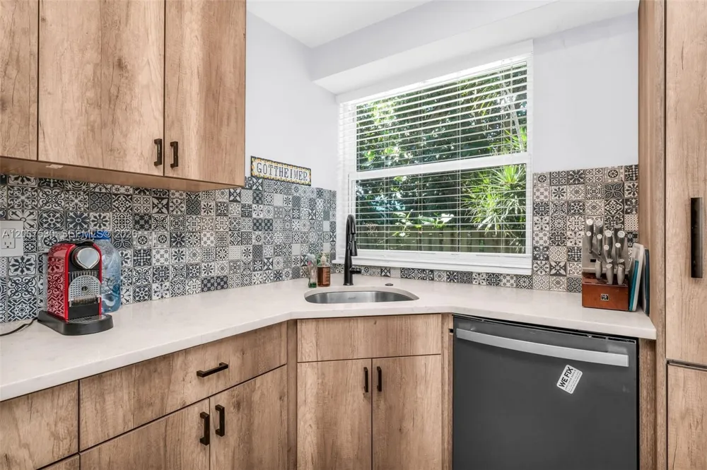 320 S Ocean Blvd #L-N Delray Beach, FL 33483