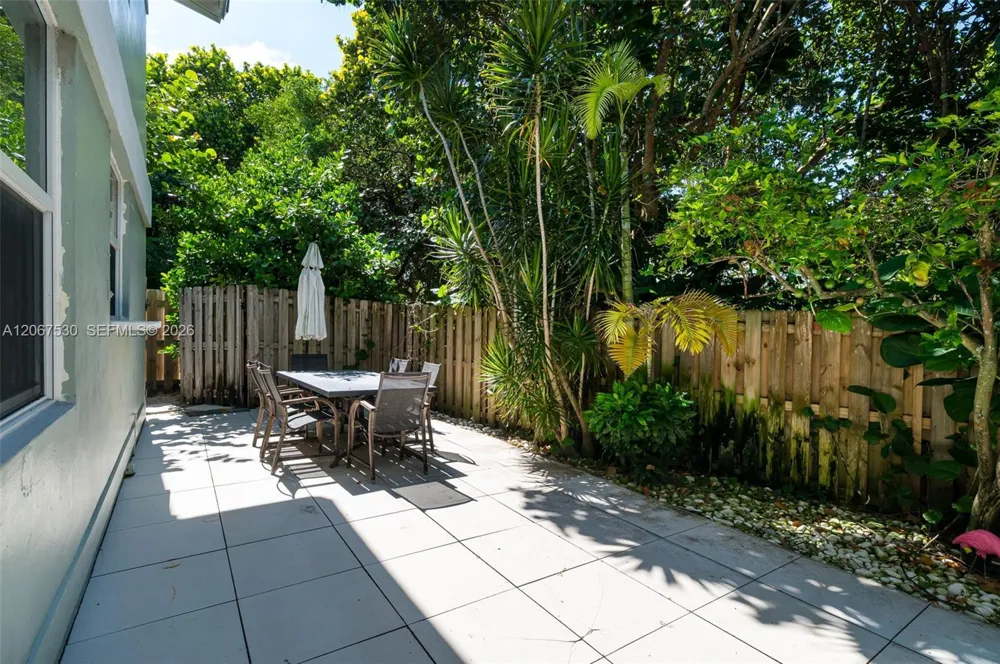 320 S Ocean Blvd #L-N Delray Beach, FL 33483