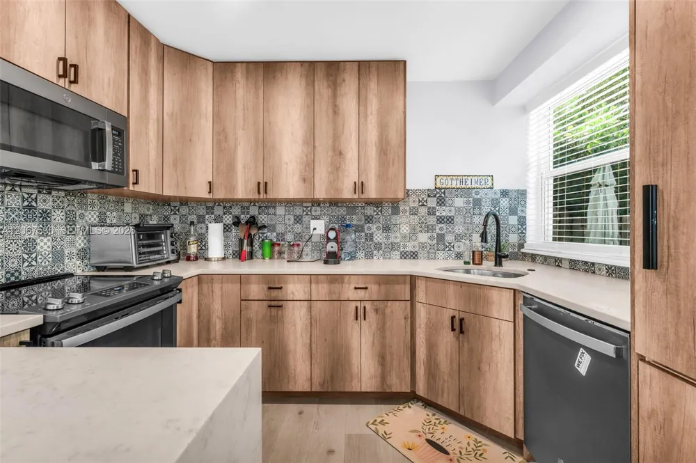320 S Ocean Blvd #L-N Delray Beach, FL 33483