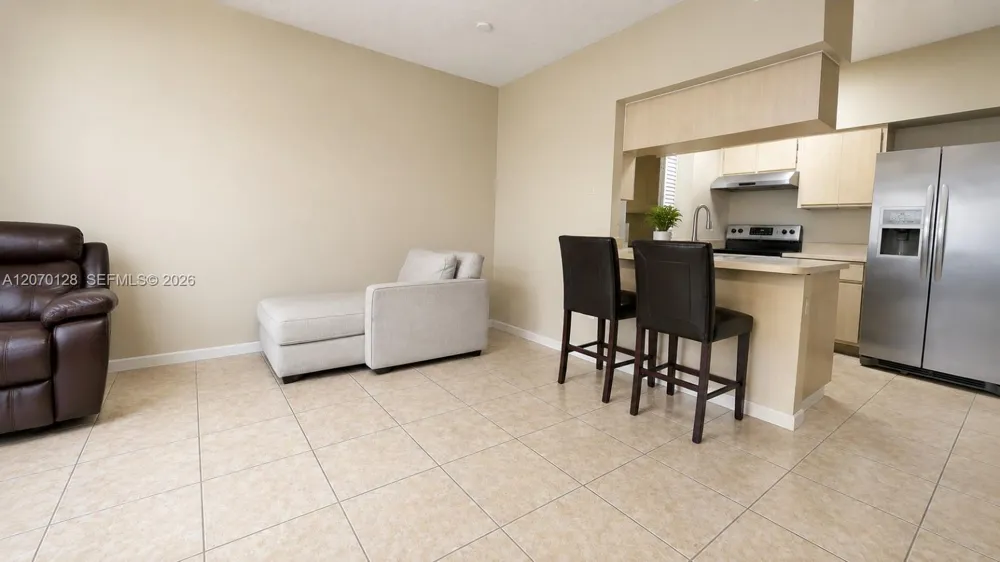 18332 NW 68th Ave #H Hialeah, FL 33015