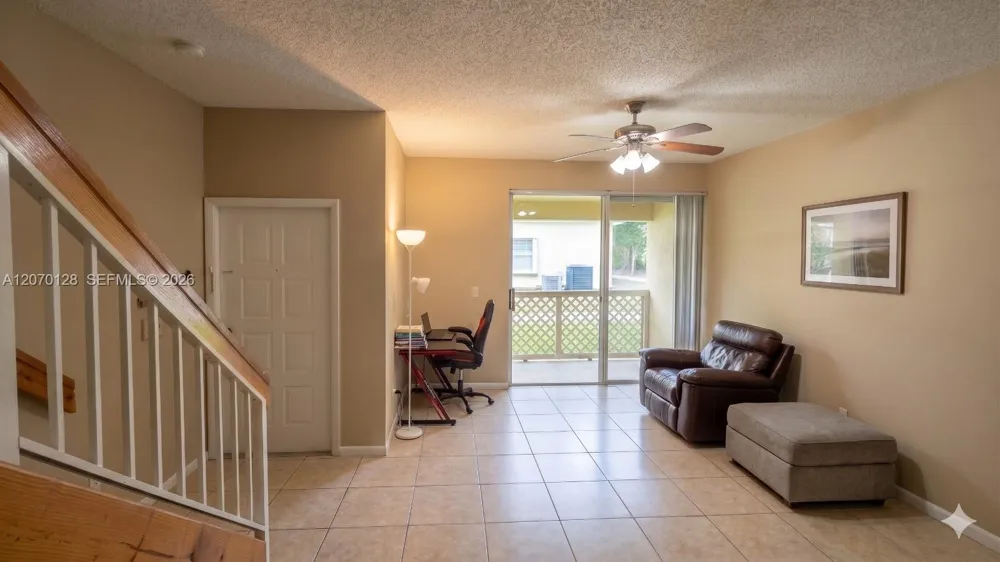 18332 NW 68th Ave #H Hialeah, FL 33015