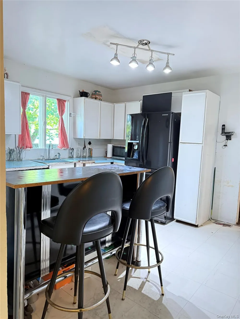 165 Scott Avenue Deer Park, NY 11729
