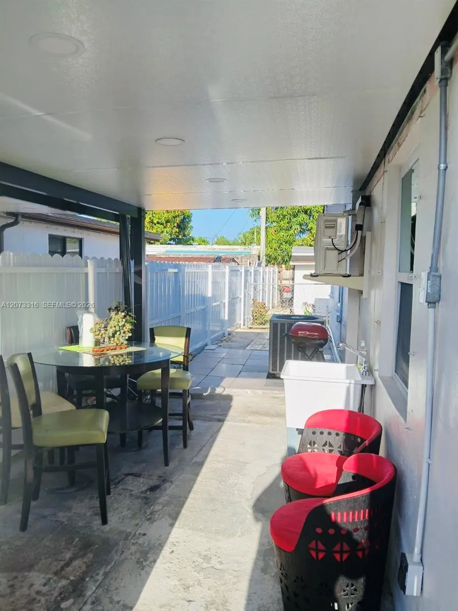 4400 SW 112th Pl Miami, FL 33165